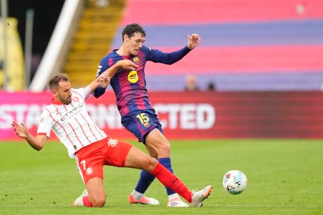FC Barcelona, Barca v Girona FC - LaLiga EA Sports Cristhian Stuani centre-forward of Girona and Uruguay and Andreas Christensen centre-back of Barcelona and Denmark compete for the ball during the La Liga EA Sports match between FC Barcelona and Girona FC at Estadi Olimpic Lluis Companys on October 18, 2025 in Barcelona, Spain. Barcelona Spain  Copyright: xJosexBretonx originalFilename:bretonhernandez-fcbarcel251018_npqtC.jpg