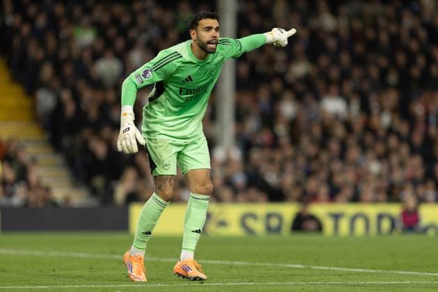 David Raya of Arsenal during the Premier League match between Fulham and Arsenal at Craven Cottage on October 18, 2025 in London, England. (Photo by Pedro Soares SPP) Copyright: xPedroxSoaresx xSPPx Sportspressphoto_SPR44138