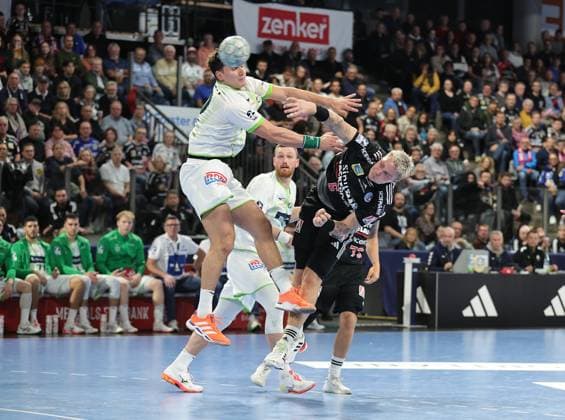 18 10 2025 Handball 1 Bundesliga DAIKIN HBL Season 2025 2026 09 Matchday HC Erlangen Metropolregion Nürnberg HCE HSG Wetzlar DaMa xdaxmax Marek Nissen 6, HC Erlangen HCE