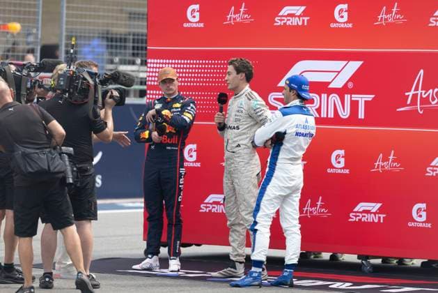 Formula 1 MSC Cruises United States Grand Prix 2025 Alexis Perrin OVERTAKE MAXPPP - Austin 18 10 2025 Interview post sprint race with top 3, 01 VERSTAPPEN Max (nld), Oracle Red Bull Racing, portrait, 63 RUSSELL George (gbr), Mercedes AMG Petronas, portrait, 55 SAINZ Carlos (esp), Atlassian Williams Racing, portrait at the Formula 1 MSC Cruises United States Grand Prix 2025, the 19th round of the 2025 FIA Formula 1 World Championship, WM, Weltmeisterschaft at the Circuit of The Americas in Austin, Texas, United States, from October 16 to 19, 2025 Austin Circuit of The Americas United States Copyright: xOVERTAKE MAXPPPxAlexisxPerrinx OVT202510185154 OVT202510185154