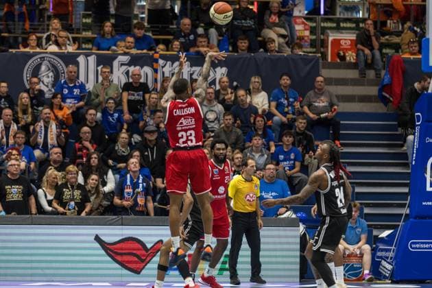 GER, Basketball Bundesliga Pokal, Round of 16, Syntainics MBC BMA365 Bamberg Baskets 18 10 2025, Stadthalle, Weißenfels, GER, Basketball Bundesliga Pokal, Round of 16, Syntainics MBC BMA365 Bamberg Baskets Charles Callison Syntainics MBC, 23 Â Photo Alexander Trienitz Weißenfels Stadthalle Sachsen Anhalt Germany