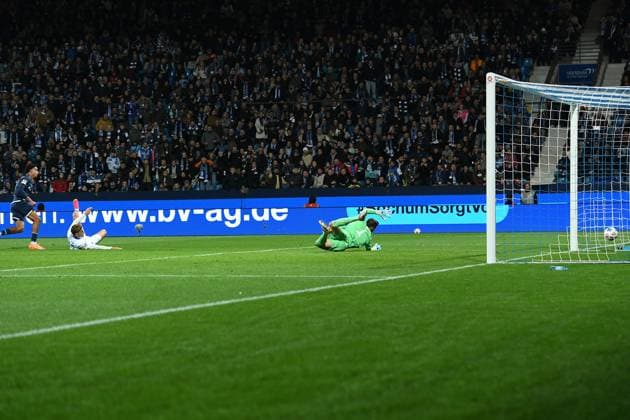 Soccer 2 Bundesliga 9 Matchday VfL Bochum Hertha BSC Berlin on 18 10 2025 at Vonovia Ruhrstadion in Bochum Goal Shot Goal to 2 0 by Francis Onyeka Bochum DFL regulations prohibit any use of photographs as image sequences and or quasi video xRx