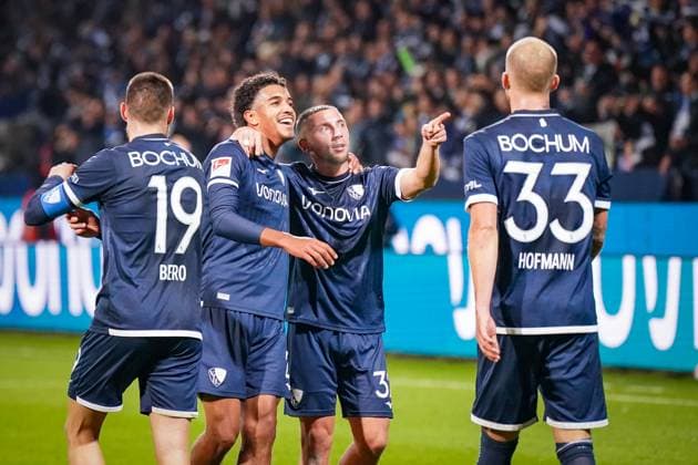 Germany Soccer 2 Bundesliga 2025 26, 9 Matchday VfL Bochum vs Hertha BSC Berlin Vonovia Ruhrstadion Bochum Goal and goal celebration to 2 0 by Francis Onyeka VfL Bochum, 21 Joy, emotions, jubilation Bochum North Rhine-Westphalia Germany Copyright: xJOERANxSTEINSIEKx