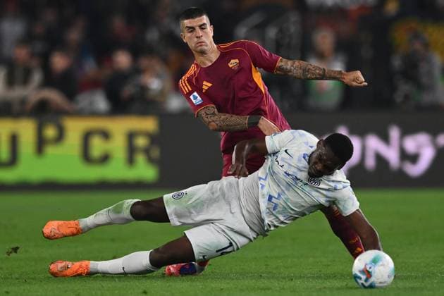 As Roma 18 10 2025 - campionato di calcio serie A Roma-Inter foto Antonello Sammarco Image nella foto: Gianluca Mancini-Ange Yaon Bonny 