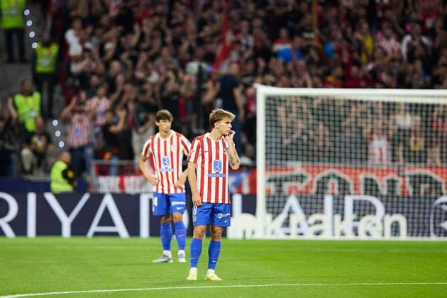 Players of Atletico de Madrid He stands still for the first 15 seconds of the match in protest against La Liga. during the LaLiga EA Sports match between AtlÃ tico Madrid v CA Osasuna at Riyahd Air Metropolitano on October 18, 2025 in Madrid, Spain. (Photo by Manu Reino DeFodi Images) Players of Atletico de Madrid He stands still for the first 15 seconds of the match in protest against La Liga during the LaLiga EA Sports match between AtlÃ tico Madrid v CA Osasuna at Riyahd Air Metropolitano on October 18, 2025 in Madrid, Spain Photo by Manu Reino DeFodi Images