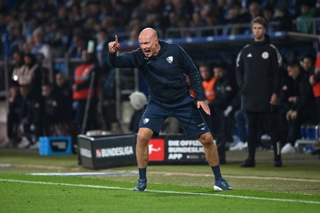 Coach Uwe Rösler VfL Bochum 18 10 2025, Football 2 Bundesliga, Season 2025 2026, 9 Matchday, VfL Bochum Hertha BSC Berlin DFL regulations prohibit any use of photographs as image sequences and or quasi video Bochum Vonovia Ruhrstadion Nordrhein Westfalen Germany Team2
