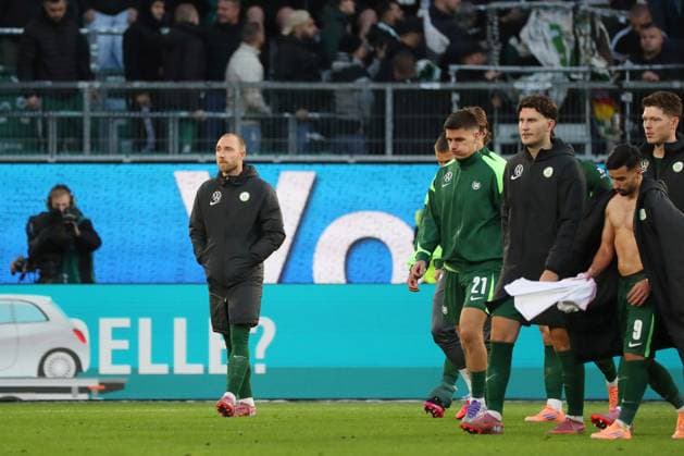 VfL vs Stuttgart, 1 BL Wolfsburg, 18 10 2025, FOOTBALL VfL Wolfsburg vs VfB Stuttgart, 1 BL, Season 2025 26 End of match, Christian Eriksen VfL Wolfsburg Wolfsburg