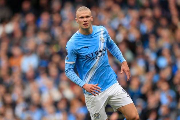 Manchester City v Everton Premier League 18 10 2025. Erling Haaland (9) of Manchester City during the Premier League match between Manchester City and Everton at the Etihad Stadium, Manchester, England on 18 October 2025. Manchester Etihad Stadium Manchester England Editorial use only DataCo restrictions apply See www.football-dataco.com , Copyright: xConorxMolloyx PSI-23048-0168