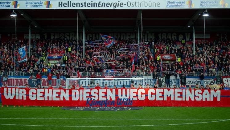 Transparent, fan poster, banner, poster, banner, fan action of the spectators and fans of Heidenheim, Wir gehen diesen Weg Gemeinsam, Kämpfen Witti, GER, 1 FC Heidenheim vs Werder Bremen, Football, Bundesliga, Matchday 7, Matchday 2025 2026, 18 10 2025, DFL DFB REGULATES PROHIBIT ANY USE OF PHOTOGRAPHS AS IMAGE SEQUENCES AND OR QUASI VIDEO, GER, 1 FC Heidenheim vs Werder Bremen, Football, Bundesliga, Matchday 7, Matchday 2025 2026, 18 10 2025 Heidenheim Copyright: xEibner-Pressefotox EP_EER
