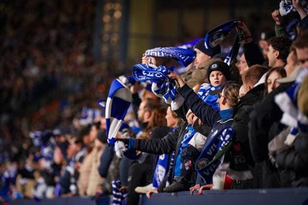 Germany Soccer 2 Bundesliga 2025 26, 9 Matchday VfL Bochum vs Hertha BSC Berlin Vonovia Ruhrstadion Bochum Joy, emotions, jubilation after the 3 2 home win among the fans Copyright: xJOERANxSTEINSIEKx