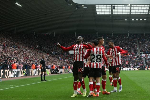Sunderland v Wolverhampton Wanderers - Premier League Nordi Mukiele of Sunderland celebrates his goal during the Premier League match between Sunderland and Wolverhampton Wanderers at the Stadium of Light in Sunderland, England, on October 18, 2025. Sunderland Tyne and Wear United Kingdom  Copyright: xMIxNewsx originalFilename:fletcher-sunderla251018_npzPR.jpg