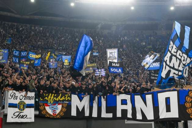 Inter supporter during the Serie A Enilive soccer match between AS Roma and Inter FC Internazionale at the Rome s Olympic stadium, Italy - Saturday, October 18, 2025. - Soccer.  Copyright: xFabrizioxCorradetti LaPressex
