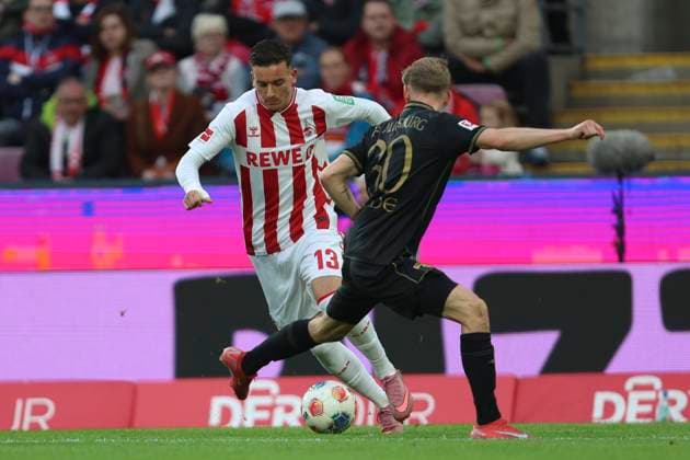 Said El Mala (1. FC Koeln) und Anton Kade (FC Augsburg) im Zweikampf waehrend des spiels der Bundesliga zwischen 1. FC Köln und FC Augsburg, RheinEnergieSTADION am 18. October 2025 in Köln, Deutschland. (Foto von Oliver Kaelke DeFodi Images) +++ Said El Mala (1. FC Koeln) und Anton Kade (FC Augsburg) battle for the ball during the Bundesliga match between 1. FC Köln and FC Augsburg at RheinEnergieSTADION on October 18, 2025 in Köln, Germany. (Photo by Oliver Kaelke DeFodi Images) DFL regulations prohibit any use of photographs as image sequences and or quasi-video. (Photo by Oliver Kaelke DeFodi Images) Said El Mala 1 FC Koeln und Anton Kade FC Augsburg im Zweikampf waehrend des spiels der Bundesliga zwischen 1 FC Köln und FC Augsburg, RheinEnergieSTADION am 18 October 2025 in Köln, Germany Photo by Oliver Kaelke DeFodi Images Said El Mala 1 FC Koeln und Anton Kade FC Augsburg battle for the ball during the Bundesliga match between 1 FC Köln and FC Augsburg at RheinEnergieSTADION on October 18, 2025 in Köln, Germany Photo by Oliver Kaelke DeFodi Images DFL regulations prohibit any use of photographs as image sequences and or quasi video Photo by Oliver Kaelke DeFodi Images