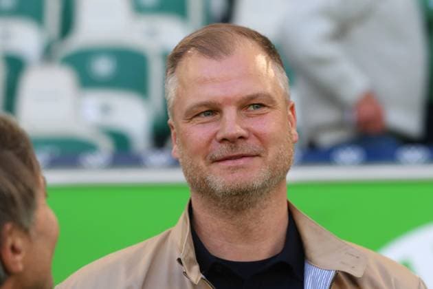 VfL vs Stuttgart, 1 BL Wolfsburg, 18 10 2025, FOOTBALL VfL Wolfsburg vs VfB Stuttgart, 1 BL, Season 2025 26 Fabian Wohlgemuth Chief Sports Officer of VfB Stuttgart Wolfsburg