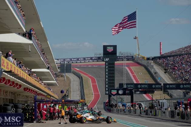 FORMULA 1 MSC CRUISES UNITED STATES GRAND PRIX 2025 18 10 2025, Circuit of The Americas, Austin, FORMULA 1 MSC CRUISES UNITED STATES GRAND PRIX 2025 , pictured All drivers line up for the start of qualifying nordphotoxGmbHx xBratic nph00250