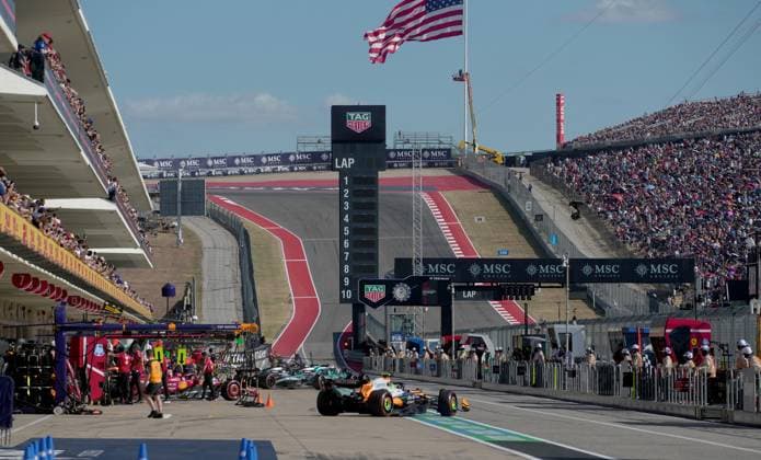 FORMULA 1 MSC CRUISES UNITED STATES GRAND PRIX 2025 18 10 2025, Circuit of The Americas, Austin, FORMULA 1 MSC CRUISES UNITED STATES GRAND PRIX 2025 , pictured All drivers line up for the start of qualifying nordphotoxGmbHx xBratic nph00250