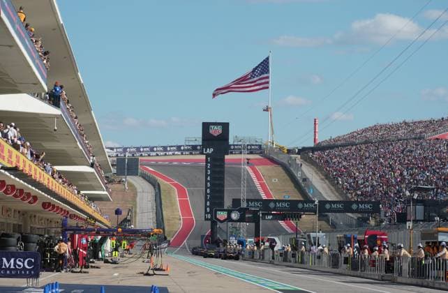 FORMULA 1 MSC CRUISES UNITED STATES GRAND PRIX 2025 18 10 2025, Circuit of The Americas, Austin, FORMULA 1 MSC CRUISES UNITED STATES GRAND PRIX 2025 , pictured All drivers line up for the start of qualifying nordphotoxGmbHx xBratic nph00250