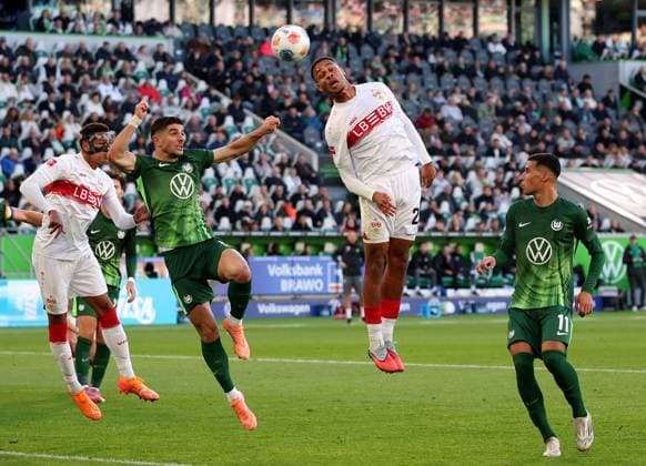 18 10 2025, Germany, Wolfsburg, Soccer Bundesliga, Season 2025 2026, VfL Wolfsburg vs VfB Stuttgart, Nikolas Nartey VfB