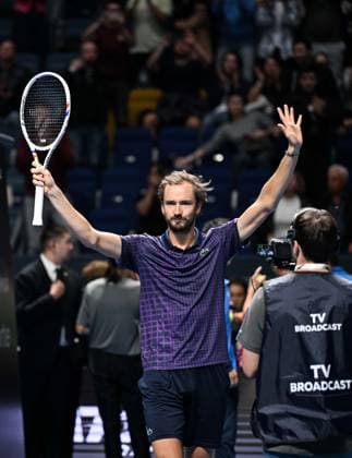 (251019) -- ALMATY, Oct. 19, 2025 -- Daniil Medvedev of Russia celebrates winning the men s singles semifinal match against James Duckworth of Australia at the ATP250 Almaty Tennis Open in Almaty, Kazakhstan, on Oct. 18, 2025. ) (SP)KAZAKHSTAN-ALMATY-TENNIS-ALMATY OPEN-SEMIFINAL LixRenzi 