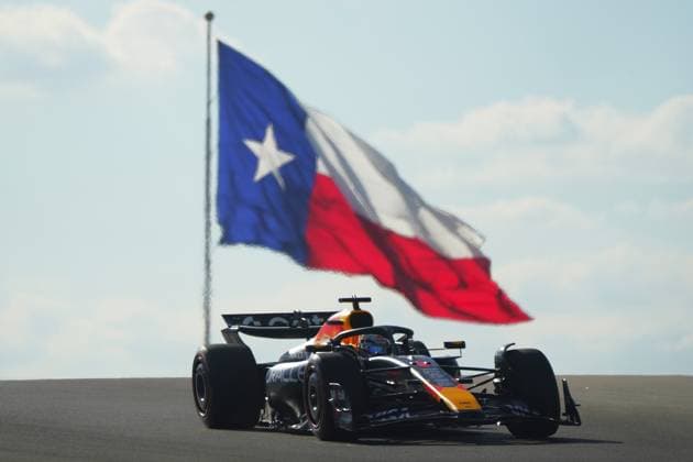 (251019) -- AUSTIN, Oct. 19, 2025 -- Red Bull s Dutch driver Max Verstappen competes during the qualifying session for the Formula One United States Grand Prix, in Austin, Texas, the United States, Oct. 18, 2025. ) (SP)U.S.-AUSTIN-F1-GRAND PRIX-QUALIFYING WuxXiaoling 