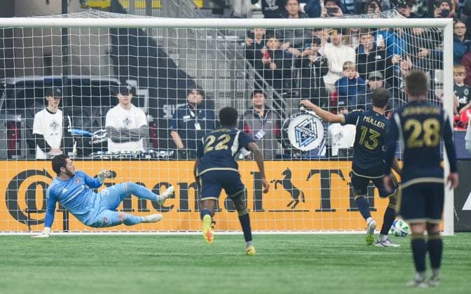 October 18, 2025, Vancouver, Bc, CANADA: Vancouver Whitecaps Thomas Muller (13) scores on a penalty kick against FC Dallas goalkeeper Michael Collodi (30) during the first half of an MLS, Fussball Herren, USA soccer match, in Vancouver, on Saturday, October 18, 2025. Canada News - October 18, 2025  - ZUMAc35_ 20251018_zaf_c35_216 Copyright: xDarrylxDyckx