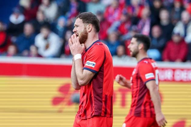 Disappointment, frustration at Budu Zivzivadze 12 1FC Heidenheim 1846 after a missed chance, 1 FC Heidenheim 1846 vs SV Werder Bremen, DFL, Bundesliga, Saison 2025 2026, Voith Arena, Hinrunde, 7 Spieltag, 18 10 2025 DFB regulations prohibit any use of photographs as image sequences and or quasi video Heidenheim Baden Wuerttemberg Germany Copyright: xkolbert-press MartinxAgüerax