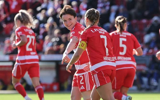 3 v l Lisa Heiseler cheers after 1 0 Joy Emotion Cheering Sport Football Soccer Women Womens Bundesliga 7 Matchday Season 2025 2026 19 10 2025 1 FC Union Berlin vs RB Leipzig RBL DFL regulations prohibit any use of photographs as image sequences and or quasi video