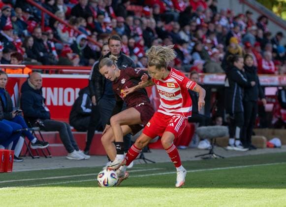 Soccer, Women, Season 2025 2026, Google Pixel Women Bundesliga 7 Matchday , 1 FC Union Berlin RB Leipzig, v l Marlene Müller RB Leipzig , Jenny Hipp 1 Women 1 FC Union , 19 10 2025, Copyright: xMatthiasxKochx