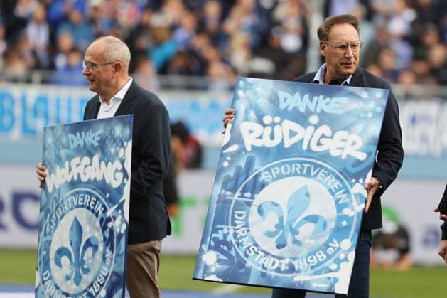 19 10 2025, xtvx, Soccer 2 Bundesliga, SV Darmstadt 98 1 FC Magdeburg v l President Ruediger Fritsch after 13 years in office, 17 years on the Executive Board and Wolfgang Arnold after 29 years on the Executive Board Farewell DFL DFB REGULATIONS PROHIBIT ANY USE OF PHOTOGRAPHS as IMAGE SEQUENCES and or QUASI VIDEO Darmstadt