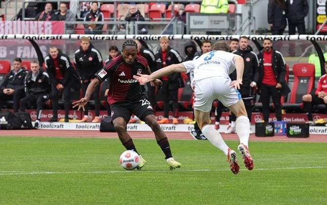19 10 2025 Soccer Season 2025 2026 2 Soccer Bundesliga 09 Matchday 1 FC Nürnberg FCN Club KSV Holstein Kiel Storks Sportfoto Zink DaMa xdaxmax DFL regulations prohibit any use of photographs as image sequences and or quasi video only for editorial use Mohamed Ali Zoma 23, 1 FC Nürnberg FCN Carl Anders Lorentz Johansson 5, Holstein Kiel