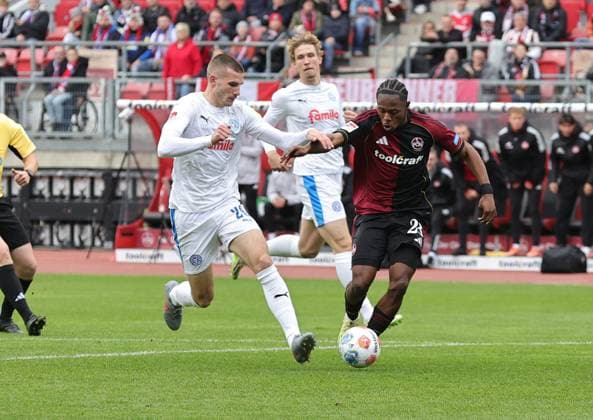 19 10 2025 Soccer Season 2025 2026 2 Soccer Bundesliga 09 Matchday 1 FC Nürnberg FCN Club KSV Holstein Kiel Storks Sportfoto Zink DaMa xdaxmax DFL regulations prohibit any use of photographs as image sequences and or quasi video only for editorial use David Zec 26, Holstein Kiel Mohamed Ali Zoma 23, 1 FC Nürnberg FCN