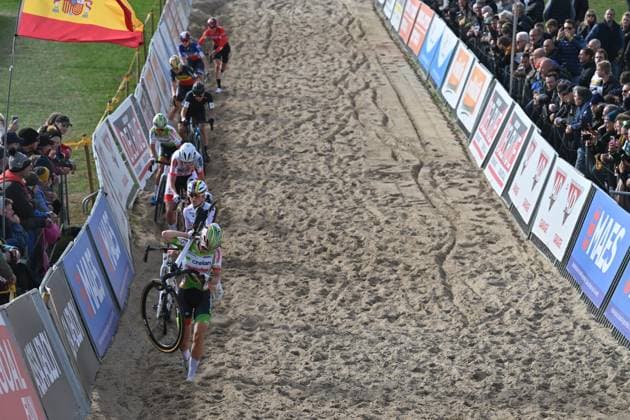 Dutch Inge van der Heijden and Dutch Fem Van Empel pictured in action during the women elite race of the Cyclocross Ruddervoorde, Sunday 19 October 2025 in Ruddervoorde, stage 2 (out of 7) of the Superprestige cyclocross cycling competition. LUCxCLAESSEN  x137280252x