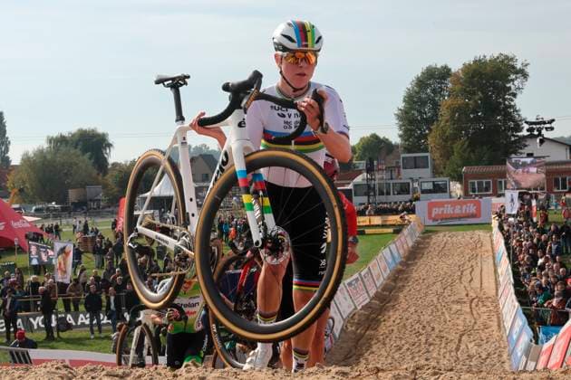 Telenet Superprestige 2025-2026 Ruddervoorde RUDDERVOORDE, BELGIUM - OCTOBER 19 : Van Empel Fem (NED) of Visma Lease A Bike during the 1st leg of the Ruddervoorde Telenet Superprestige 2025-2026 a cyclocross race for Women Elite on October 19, 2025 in Ruddervoorde, Belgium, 19 10 2025 ( Ruddervoorde Belgium  Copyright: xPoox