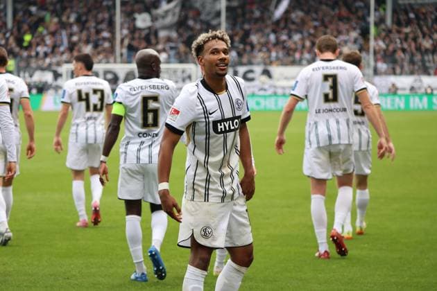 19 10 2025, Soccer, Men, 2 Bundesliga, Season 2025 2026, SV 07 Elversberg SpVgg Greuther Fürth, Goal celebration to 1 0, Goalscorer Bambase Conte SV 07 Elversberg Elversberg Ursapharm Arena an der Kaiserlinde Saarland Germany EN Copyright: xSebastianxBachx
