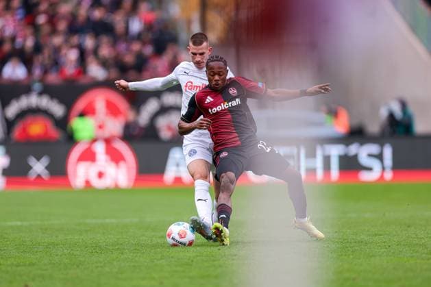 19 10 2025, 2 Bundesliga, Matchday 9, 1 FC Nürnberg Holstein Kiel, f l David Zec Holstein Kiel , Mohamed Alë Zoma 1 FC Nürnberg Nuremberg Max Morlock Stadion Bayern Germany xRHR PHOTO DEx Copyright: DennisxEwert RHR-FOTOx RHR-FOTO DE