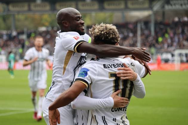 19 10 2025, Soccer, Men, 2 Bundesliga, Season 2025 2026, SV 07 Elversberg SpVgg Greuther Fürth, Goal celebration to 1 0, Goalscorer Bambase Conte SV 07 Elversberg Elversberg Ursapharm Arena an der Kaiserlinde Saarland Germany EN Copyright: xSebastianxBachx