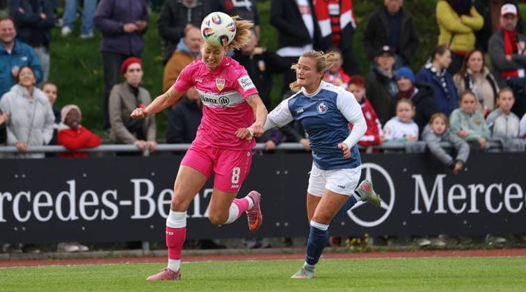 BAU 19 10 2025 Stuttgart Soccer VfB Stuttgart Women vs 1 FFC Turbine Potsdam, f l Maximiliane Rall VfB , Elizabeth Cunningham Moore Potsdam