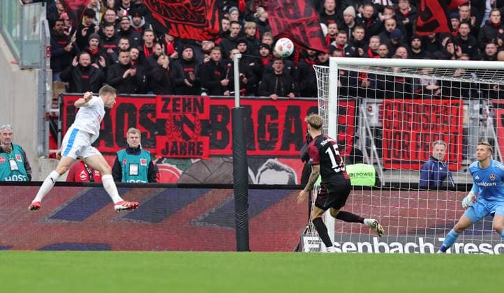 19 10 2025 Soccer Season 2025 2026 2 Soccer Bundesliga 09 Matchday 1 FC Nürnberg FCN Club KSV Holstein Kiel Störche Sportfoto Zink DaMa xdaxmax DFL regulations prohibit any use of photographs as image sequences and or quasi video only for editorial use Tor Treffer Goal shot to 1 1 Goalscorer Carl Anders Lorentz Johansson 5, Holstein Kiel vs Jan Reichert 1, 1 FC Nürnberg FCN