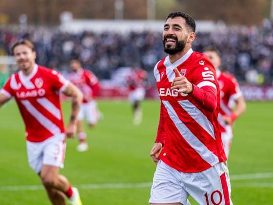 Tolcay Cigerci FC Energie Cottbus, 10 cheers after his goal, GER, SSV Ulm 1846 vs FC Energie Cottbus, Football, 3 Liga, Season 2025 2026, 19 10 2025, DFB DFL regulations prohibit any use of photographs as image sequences and or quasi video GER, SSV Ulm 1846 vs FC Energie Cottbus, Football, 3 Liga, Season 2025 2026, 19 10 2025 Ulm Copyright: xMichaelxSchmidt Eibner-Pressefotx EP_MST