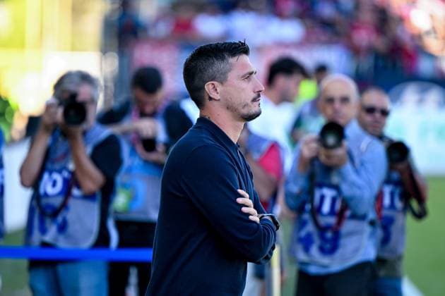 Cagliari s coach Fabio Pisacane during the Serie A Enilive soccer match between Cagliari Calcio and Bologna at the Unipol Domus in Cagliari, Sardinia - Sunday, 19 october 2025. - Soccer  Copyright: x Â®xGianlucaxZuddas LaPressex