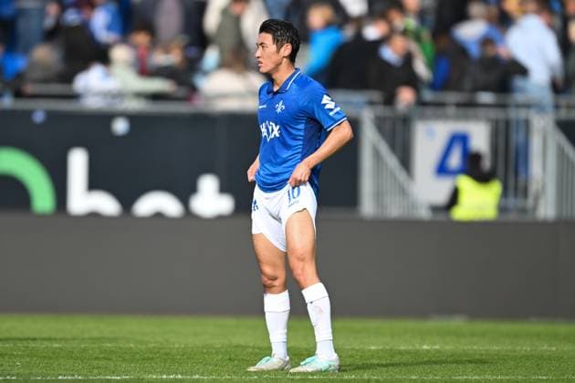 Hiroki Akiyama SV Darmstadt 1898, 16 is disappointed GER, SV Darmstadt 98 vs 1 FC Magdeburg Football, 2 Bundesliga, Matchday 9, Season 2025 2026, 19 10 2025 DFL REGULATIONS PROHIBIT ANY USE OF PHOTOGRAPHS AS IMAGE SEQUENCES AND OR QUASI VIDEO GER, SV Darmstadt 98 vs 1 FC Magdeburg Football, 2 Bundesliga, Matchday 9, Season 2025 2026, 19 10 2025 Darmstadt Copyright: xEibner-Pressefoto FlorianxWiegandx EP_FWD