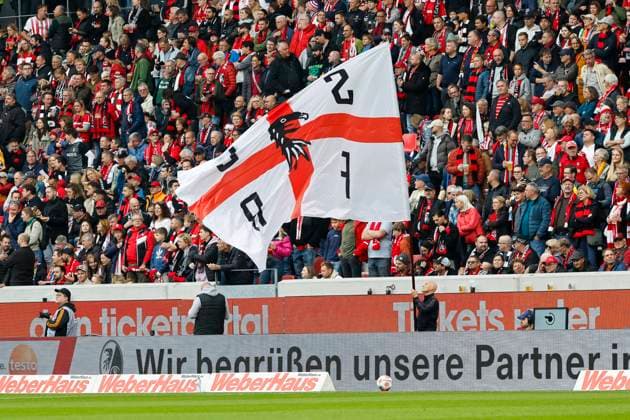 Fanfahne SC Freiburg , Germany, Soccer, 1 Bundesliga, 7 Matchday, 2025 2026, SC Freiburg vs Eintracht Frankfurt, 19 10 2025, Europa Park Stadion, Freiburg im Breisgau, Germany Freiburg im Breisgau Europa Park Stadion Baden Württemberg Germany Copyright: xGrantxHubbsx