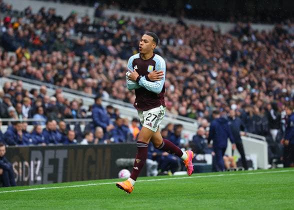 19th October 2025; Tottenham Hotspur Stadium, London, England; Premier League Football, Tottenham Hotspur versus Aston Villa; Morgan Rogers of Aston Villa celebrates after scoring his sides 1st goal in the 37th minute to make it 1-1 with a thumping shot  JohnxPatrickxFletcher