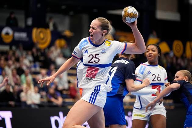 Emma Jacques of France during the Women™s handball EHF EURO 2026 Qualifier match between Finland and France at the Energia Areena on 19. October 2025 in Vantaa, Finland. (Kalle Parkkinen Newspix24)  Copyright: xKallexParkkinenx kp19102025_17027