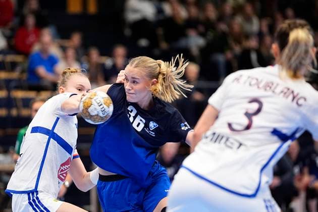 Handball, Women, European Championship Qualifier, Finland - France