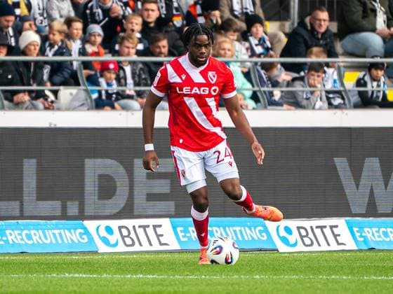 Anderson Lucoqui FC Energie Cottbus, 24 on the ball, GER, SSV Ulm 1846 vs FC Energie Cottbus, Football, 3 Liga, Season 2025 2026, 19 10 2025, DFB DFL regulations prohibit any use of photographs as image sequences and or quasi video GER, SSV Ulm 1846 vs FC Energie Cottbus, Football, 3 Liga, Season 2025 2026, 19 10 2025 Ulm Copyright: xMichaelxSchmidt Eibner-Pressefotx EP_MST