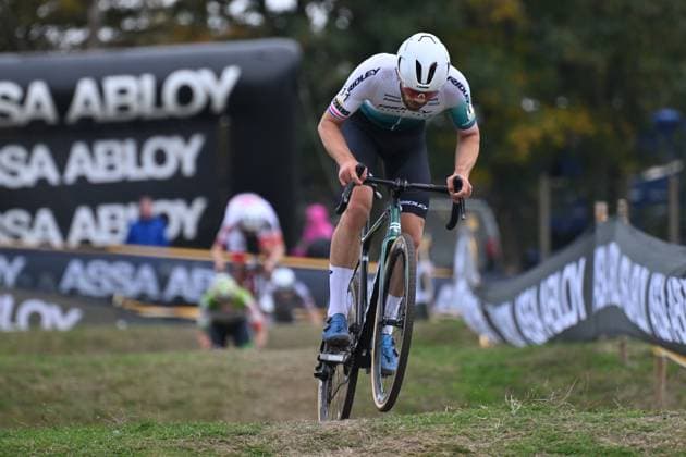 Dutch Joris Nieuwenhuis pictured in action during the men elite race of the Cyclocross Ruddervoorde, Sunday 19 October 2025 in Ruddervoorde, stage 2 (out of 7) of the Superprestige cyclocross cycling competition. LUCxCLAESSEN  x137292700x