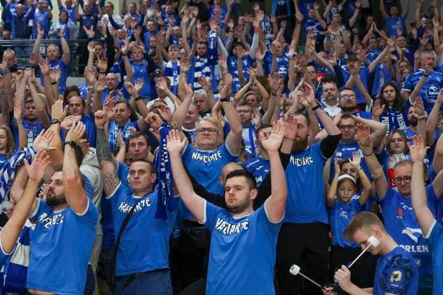 Kielce 19.10.2025 PILKA RECZNA MEZCZYZN 8 KOLEJKA ORLEN SUPERLIGA SEZON 2025 26 --- MEN S HANDBALL TOP LEAGUE DAY 8 MATCH Industria Kielce - Orlen Wisla Plock NZ KIBICE, FANS, SUPPORTERS FOT. JACEK STANISLAWEK 400mm.pl NEWSPIX.PL --- newspix.pl 