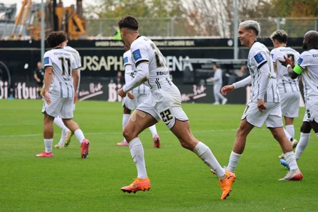 19 10 2025, Soccer, Men, 2 Bundesliga, Season 2025 2026, SV 07 Elversberg SpVgg Greuther Fürth, Goal celebration to 4 0, Goalscorer Younes Ebnoutalib SV 07 Elversberg Elversberg Ursapharm Arena an der Kaiserlinde Saarland Germany EN Copyright: xSebastianxBachx