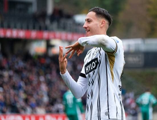Fussball - 2.Bundesliga - Saison 2025 26 14.09.2025 Ursapharm-Arena SV Elversberg (elv) - SpVgg Fürth (fue) 6:0 Drei Tore erzielt: Younes EBNOUTALIB (SV Elversberg) Fussball - 2. Bundesliga - SV Elversberg